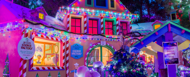 A Las Vegas Christmas with Christmas Lights &amp; Neon Lights | Golden Gate