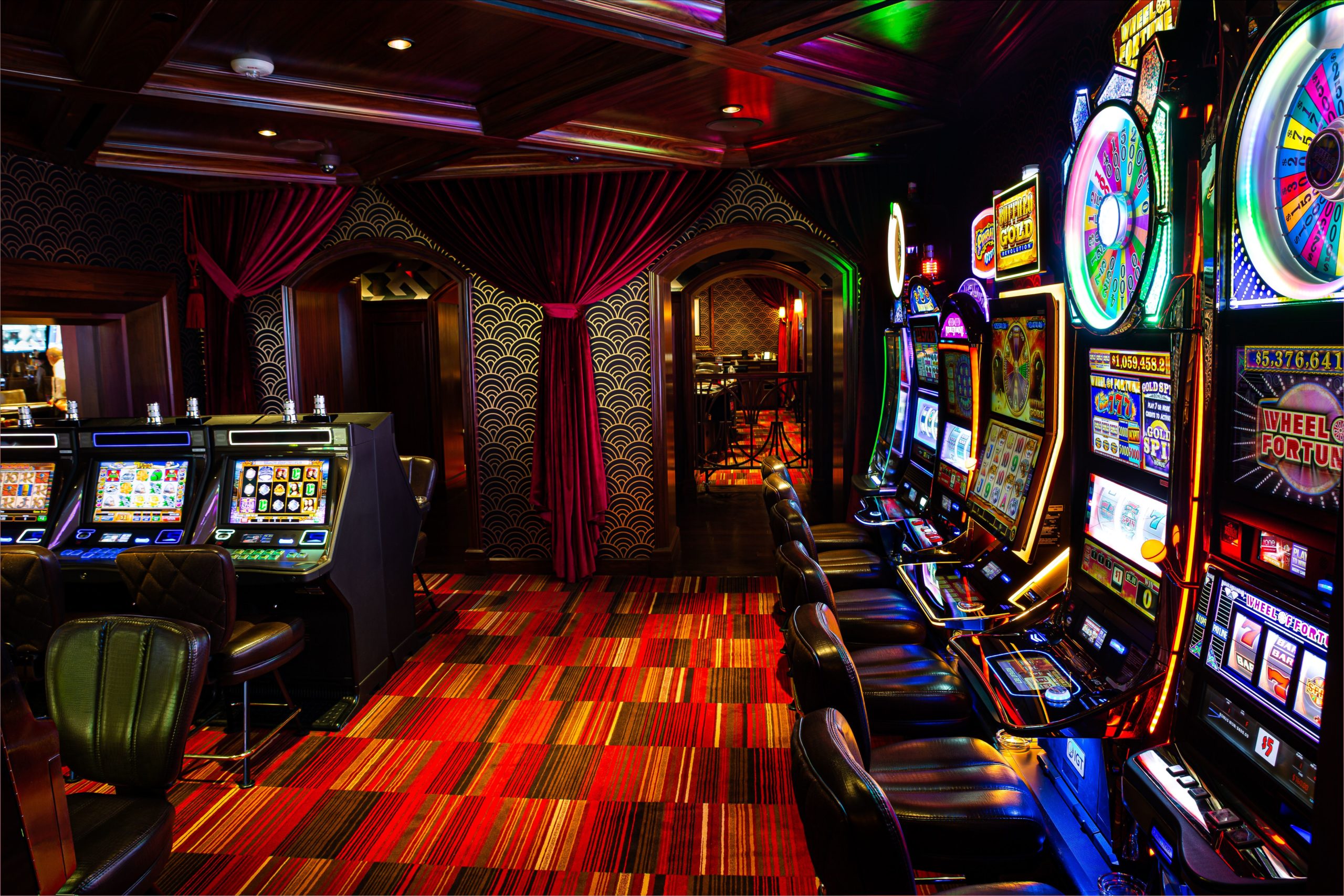 Club One Loyalty Card | Las Vegas Casino Rewards | Golden Gate Hotel &  Casino Las Vegas